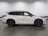 Used 2021 Toyota Highlander XSE image 2