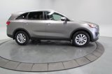 Used 2016 Kia Sorento LX w/ LX Convenience Package image 4
