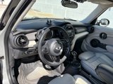 Used 2015 MINI Cooper 4-Door Hardtop image 4