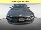 Used 2024 Hyundai Elantra SE image 5