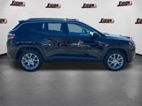 Used 2022 Jeep Compass Latitude image 4