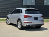 Used 2022 Audi Q5 2.0T Premium w/ Convenience Package image 3