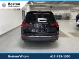 New 2024 Volkswagen Tiguan SE w/ Panoramic Sunroof Package image 3
