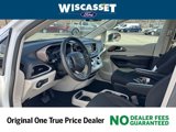 Used 2022 Chrysler Voyager LX image 4