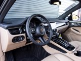 Used 2025 Porsche Macan image 4