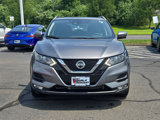 Used 2022 Nissan Rogue Sport SV image 2