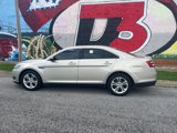 Used 2018 Ford Taurus SEL image 2