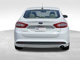 Used 2016 Ford Fusion SE image 4