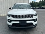 Used 2023 Jeep Compass Latitude w/ Mopar Graphics Package image 3