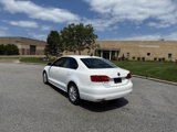 Used 2011 Volkswagen Jetta SE image 2