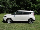 Used 2023 Kia Soul LX w/ LX Technology Package image 3