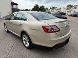 Used 2018 Ford Taurus SE image 5
