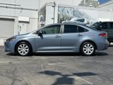Used 2020 Toyota Corolla LE image 2