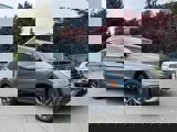Used 2022 Volkswagen Tiguan SE image 2
