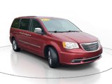 Used 2014 Chrysler Town & Country Touring-L w/ Driver Convenience Group image 2