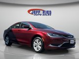 Used 2015 Chrysler 200 Limited w/ Convenience Group image 2