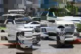 Used 2017 Lincoln Navigator Select image 3