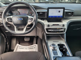 Used 2024 Ford Explorer XLT image 4