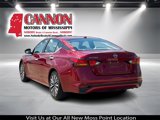 Used 2024 Nissan Altima 2.5 SV image 3
