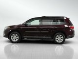 Used 2011 Toyota Highlander SE image 2