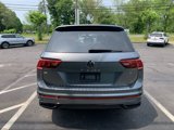Certified 2022 Volkswagen Tiguan SE R-Line image 5