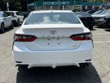 Used 2022 Toyota Camry SE image 3