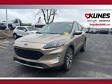 Used 2020 Ford Escape Titanium image 5