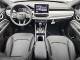Used 2024 Jeep Compass Limited image 6
