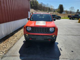 Used 2017 Jeep Renegade Trailhawk w/ Premium Trailhawk Package image 3