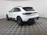 Certified 2025 Porsche Macan image 3
