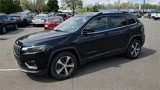 Used 2019 Jeep Cherokee Limited image 4