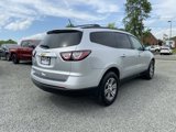Used 2017 Chevrolet Traverse LT image 3