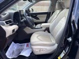 Used 2020 Toyota Highlander XLE image 5