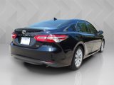 Used 2019 Toyota Camry LE image 5