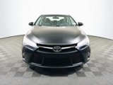 Used 2016 Toyota Camry SE image 3