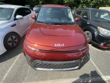 Used 2022 Kia Soul LX image 2