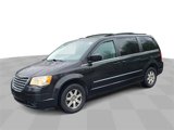 Used 2009 Chrysler Town & Country Touring image 4
