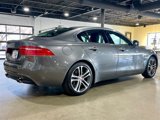Used 2017 Jaguar XE Premium image 5