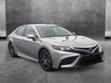 Used 2023 Toyota Camry SE image 3