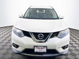 Used 2016 Nissan Rogue SV w/ SV Premium Package image 2