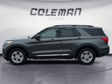 Used 2020 Ford Explorer XLT image 2