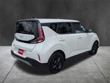 Used 2023 Kia Soul LX w/ LX Technology Package image 4