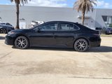 Used 2023 Toyota Camry SE image 4