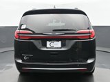 Used 2022 Chrysler Pacifica Touring-L image 5