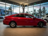 Used 2021 Hyundai Elantra SE image 2