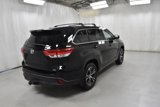 Used 2018 Toyota Highlander LE image 5