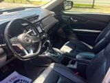 Used 2017 Nissan Rogue SL image 5