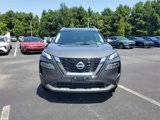 Used 2022 Nissan Rogue SV image 2