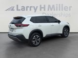Used 2021 Nissan Rogue SV image 5