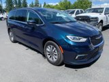 Used 2023 Chrysler Pacifica Touring-L image 4